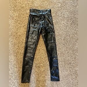 Zasuwa faux leather leggings in Black, size small.